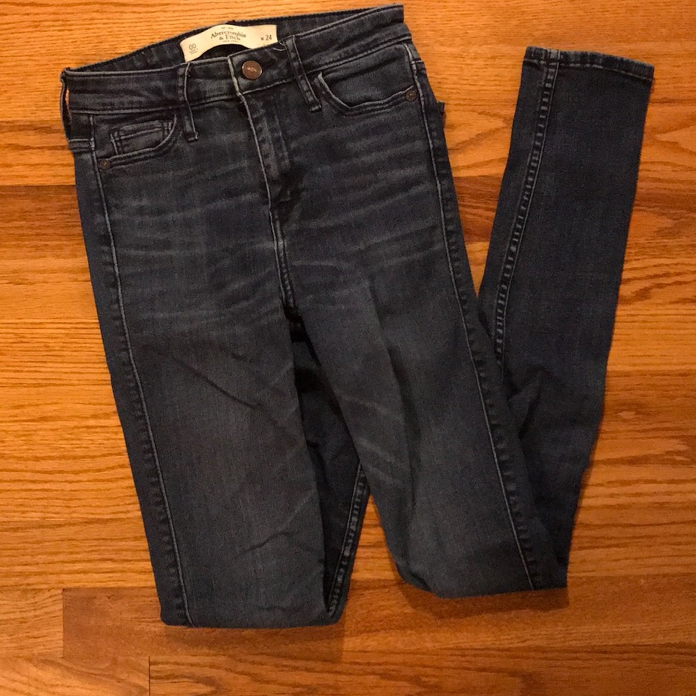 highrise darkblue jeans